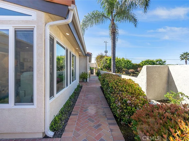 24232 Porto Verde — Photo 32