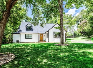 2130 Avenue N 1/2, Huntsville, TX 77340