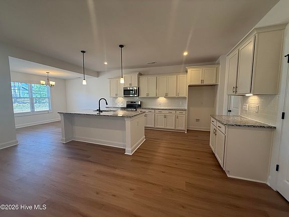 5th image of 315 Ashurst Road