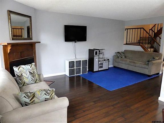 4th image of 34 Brenden Ct