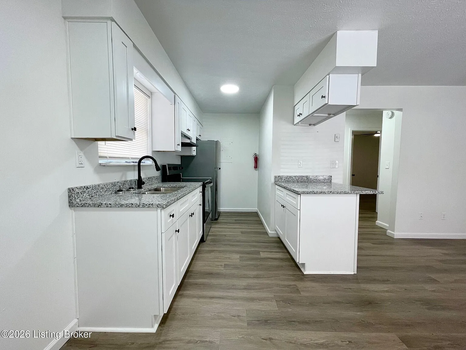 2 bed, 1.0 bath, 750 sqft, $850 — Photo 3