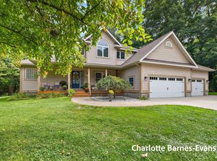 5288 N Scenic Dr, Whitehall, MI 49461