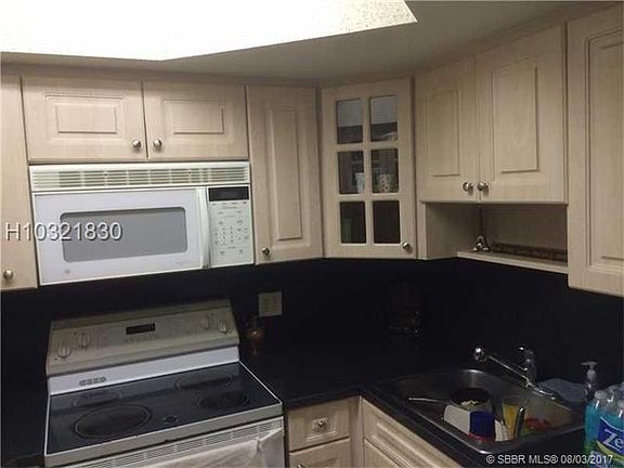 3rd image of 8363 Lake Dr APT 103