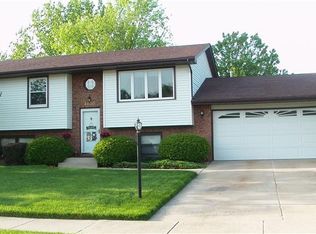 4030 W 73rd Pl, Merrillville, IN 46410