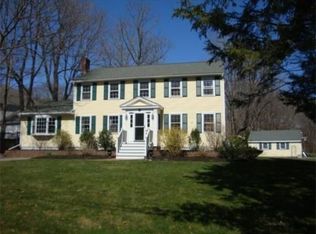 86 Leavitt St, Hingham, MA 02043