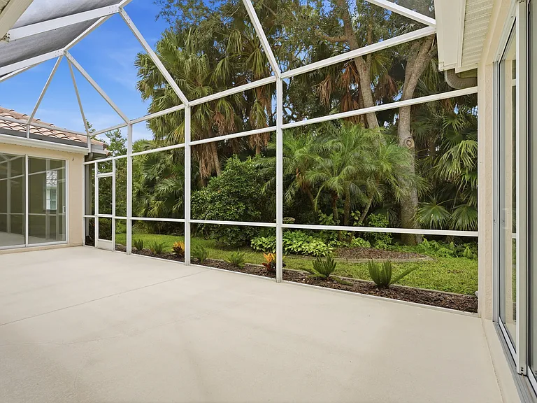 5217 Far Oak Cir — Photo 28