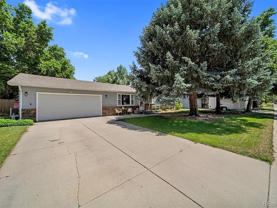 1st image of 304 Dahlia Street