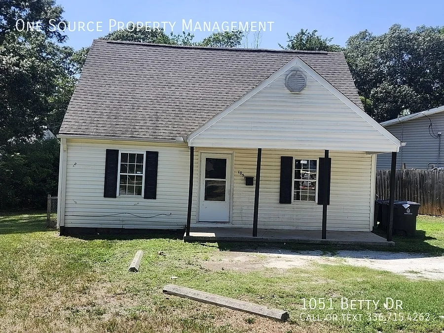 4 bed, 750 sqft, $1,400 — Photo 1