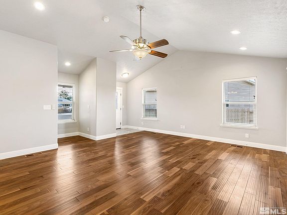 5th image of 223 Juniper Peak Ct