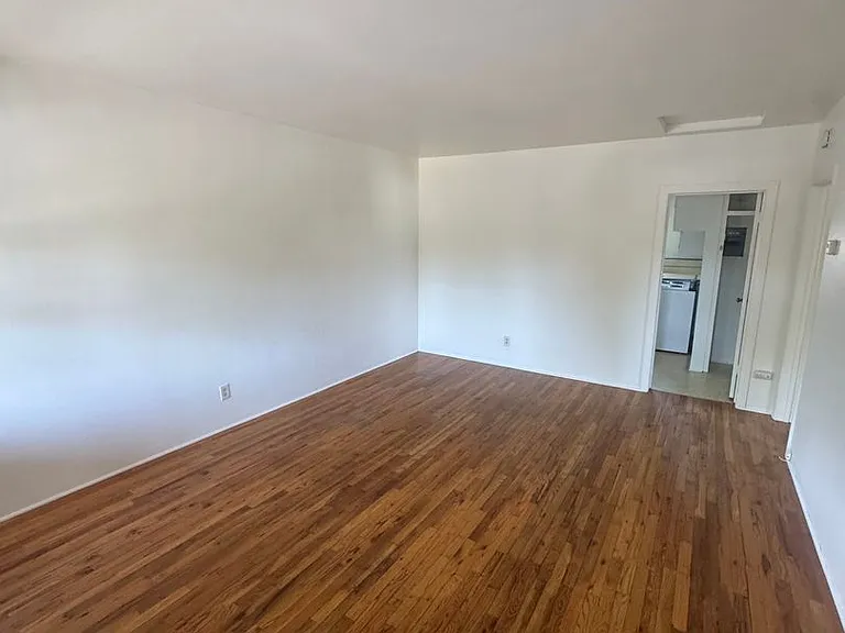 324 N San Francisco St — Photo 19
