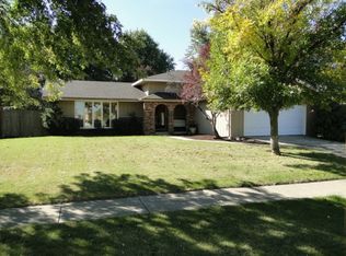 1109 Ridge Rd, Shorewood, IL 60404