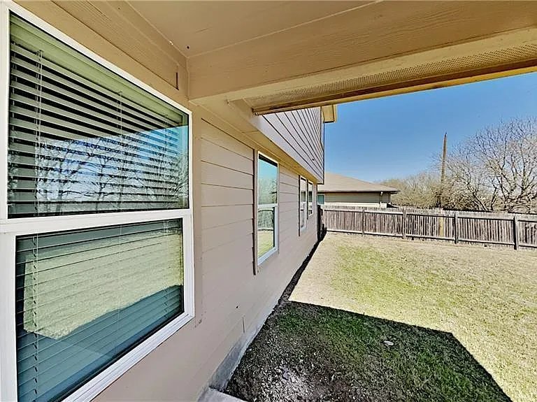 200 Adriana Ln — Photo 19