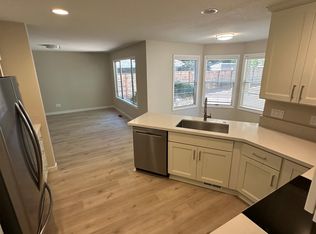 17635 Hill Way, Lake Oswego, OR 97035