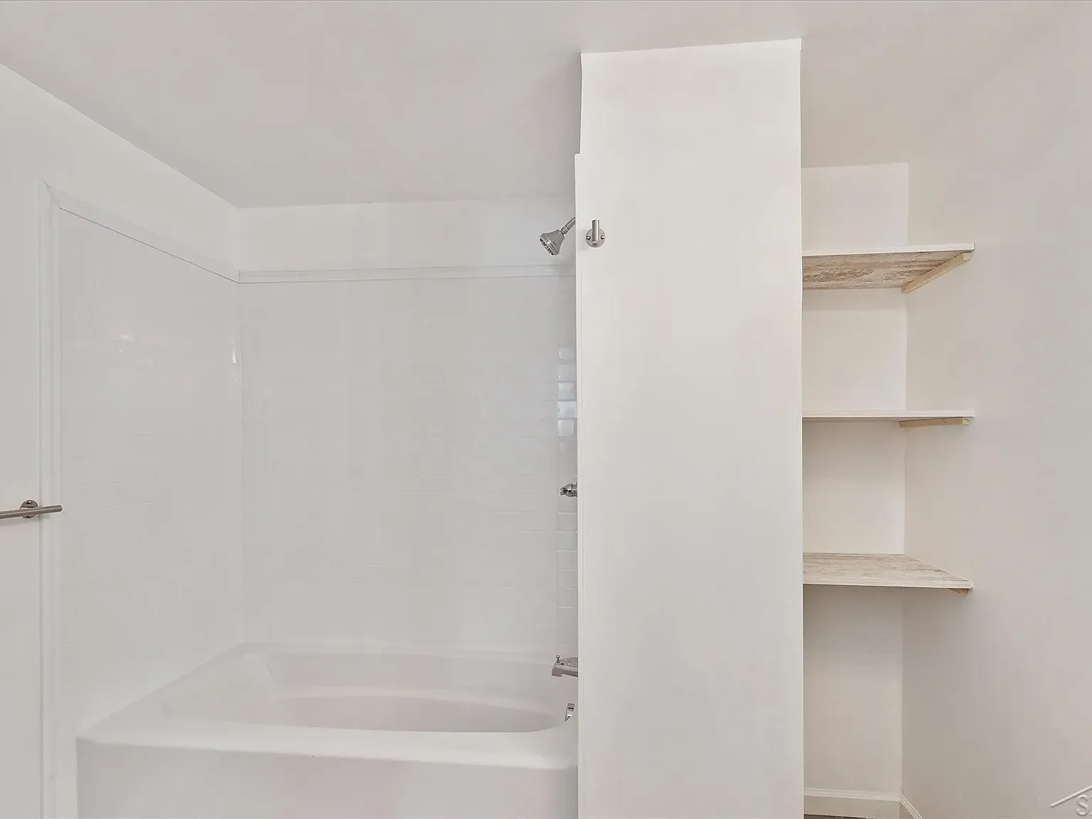 356 Shattuck Rd — Photo 2