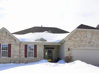 3609 Provence Dr, St Charles, IL 60175