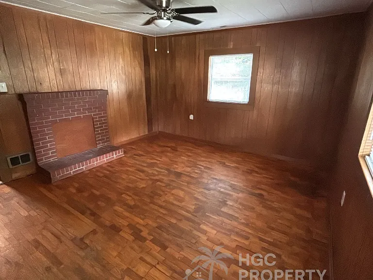 1208 Ridge Ave — Photo 3