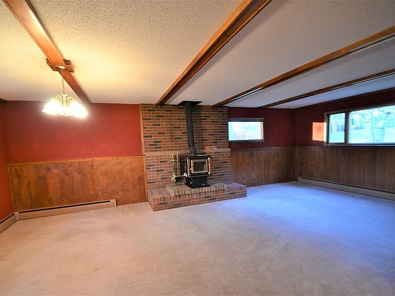 4th image of 915 N Miller Ave