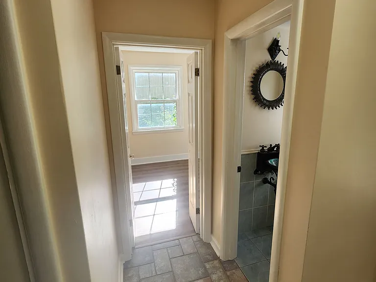 15 Saint Anns Ct — Photo 3