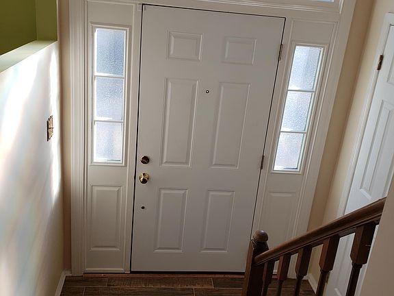 2nd image of 14092 Red River Dr