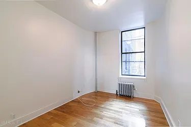 Rented by Hillel Realty Group