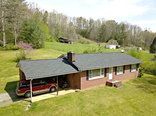 664 Greens Creek Rd, Sylva, NC 28779