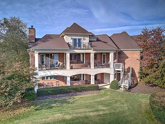 Side Yard facing lake