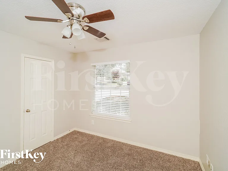 339 Primrose Way — Photo 11