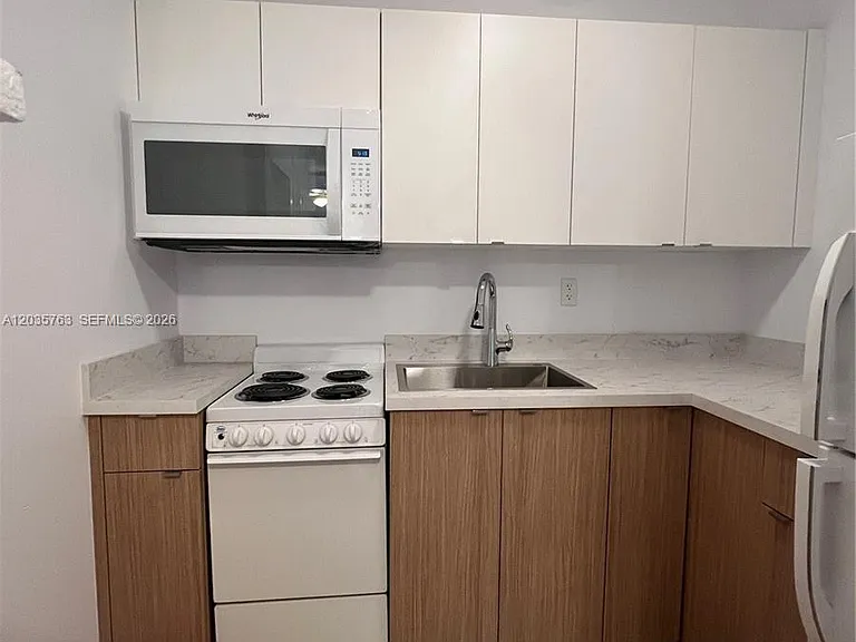1610 Salzedo St #5 — Photo 7