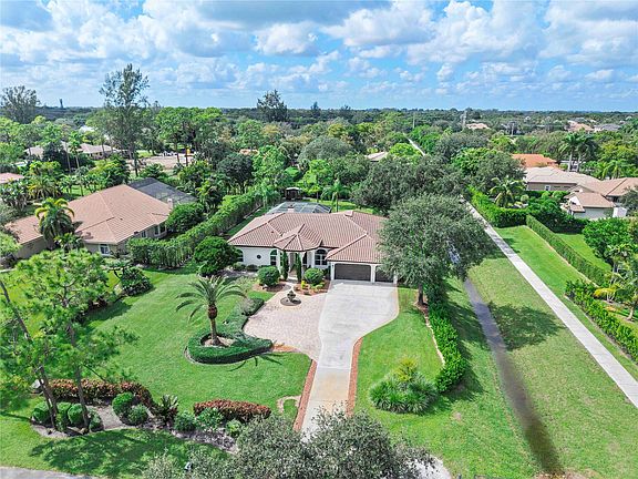 3rd image of 6963 NW 66th Avenue
