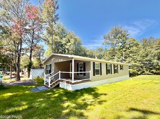 115 Rustic Rd, Greentown, PA 18426