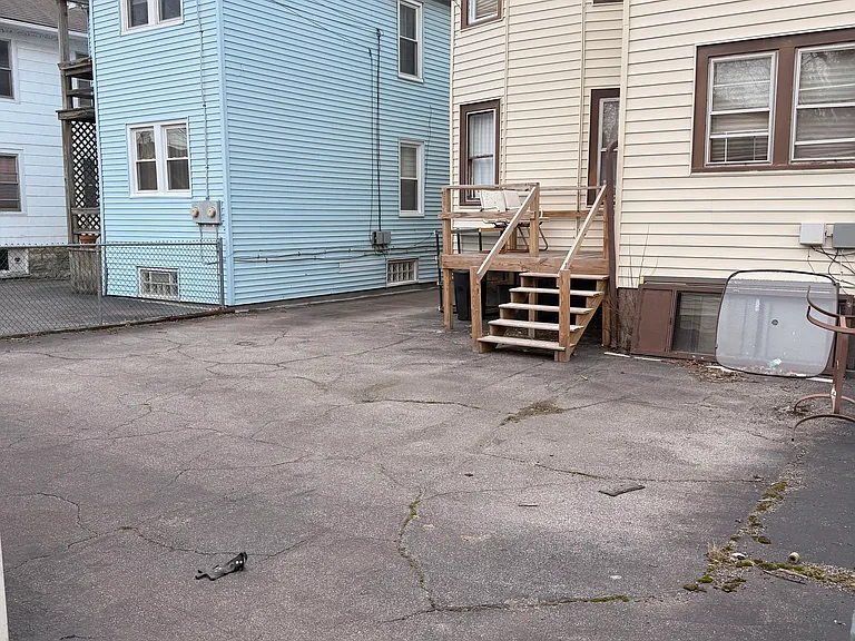 359 Colvin Ave #LOWER — Photo 16