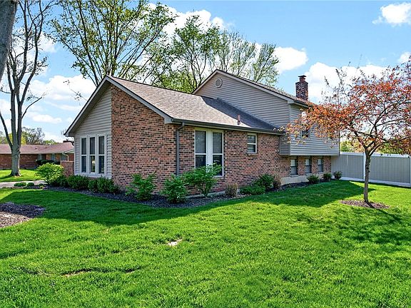 4th image of 8785 Cobblecreek Dr