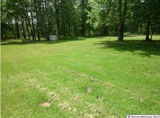 318 Beckerville Rd, Manchester, NJ 08759