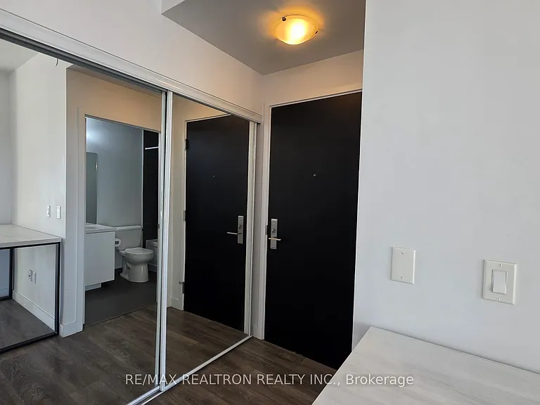 8 Eglinton Ave E #2605 — Photo 8