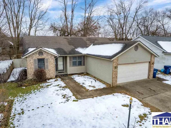2804 Kings Ct, Terre Haute, IN 47802
