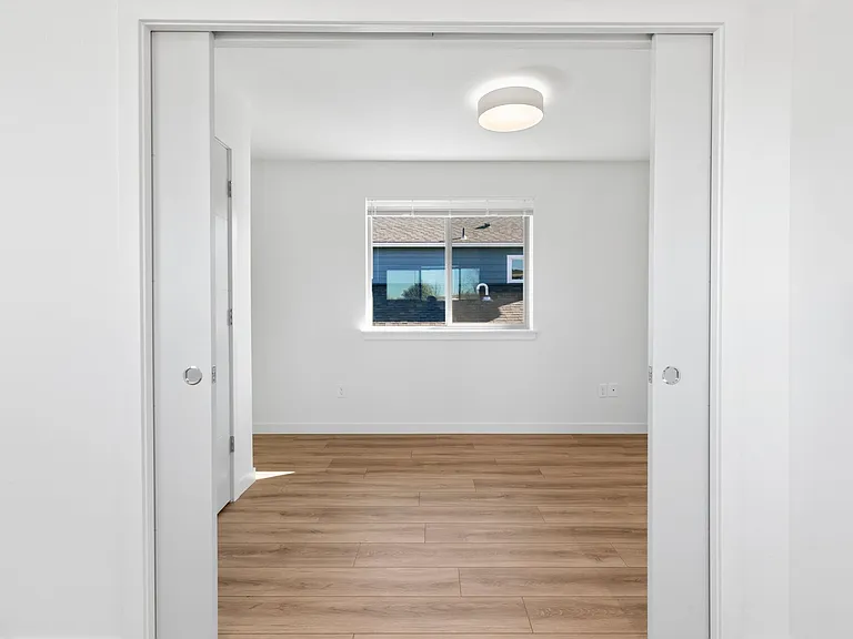 421 Creekside Way #B — Photo 11