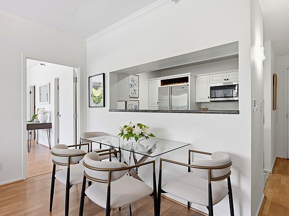 5th image of 300 3rd St APT 305