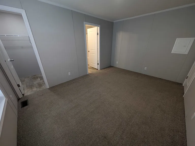 38000 Le Chateau Blvd #339 — Photo 4