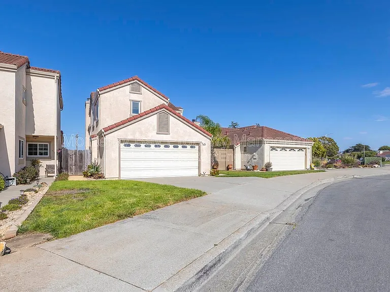 143 Seal Ct — Photo 43