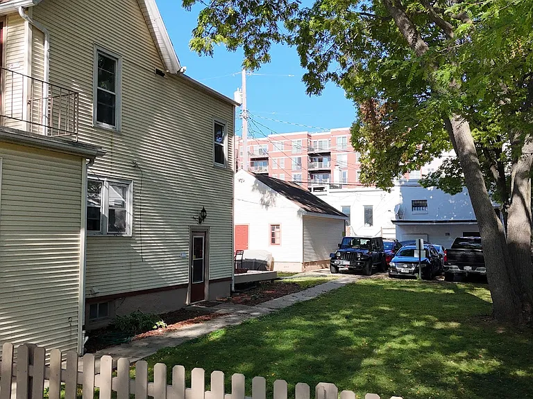 1812 Madison St #2 — Photo 16