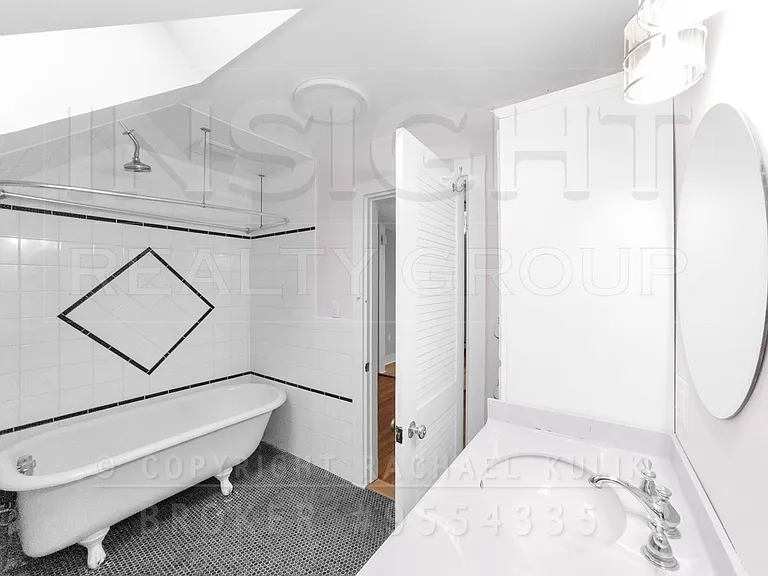 4 Buckley Ave #3A — Photo 15