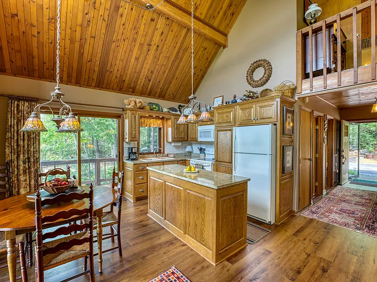 402 Wilderness Dr — Photo 10