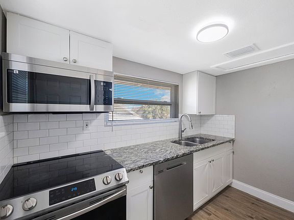 3rd image of 955 9th Ave S #A