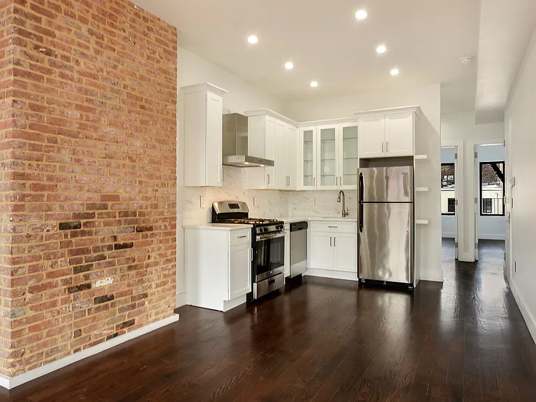 861 Lafayette Ave #3 — Photo 2