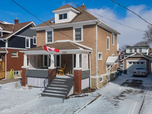 253 Alexandra St, Pt Colborne, ON L3K 2Y9