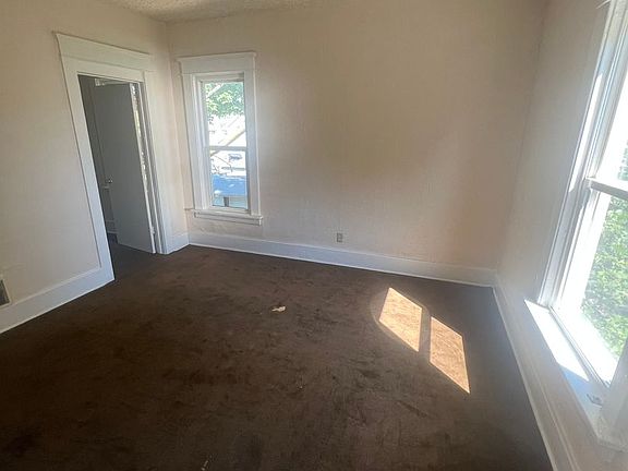 2nd image of 648 E 24th St #2B