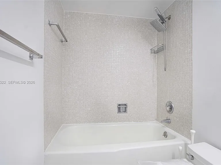 5700 Collins Ave #10C — Photo 12