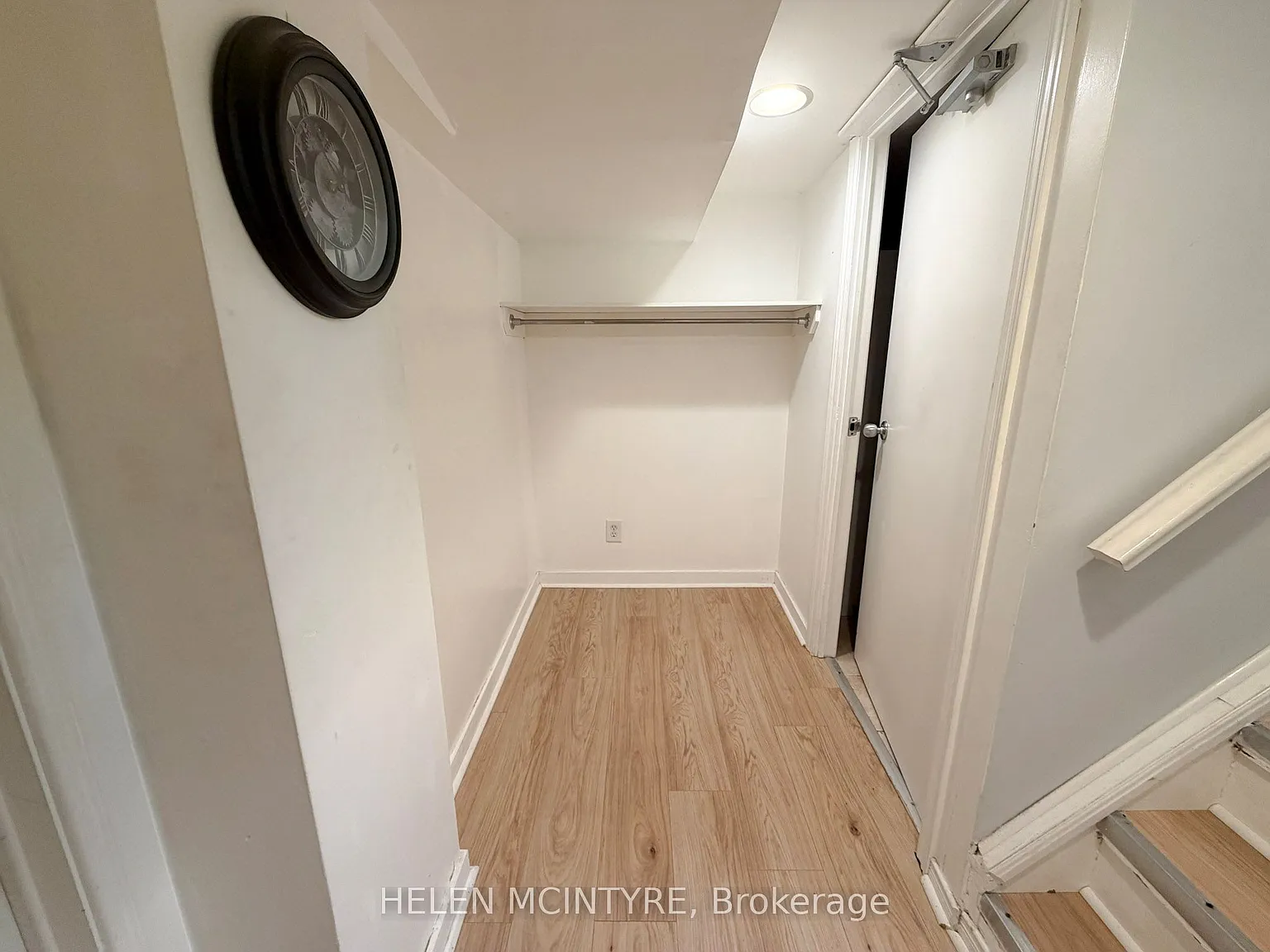 2 bed, $2,000 — Photo 2