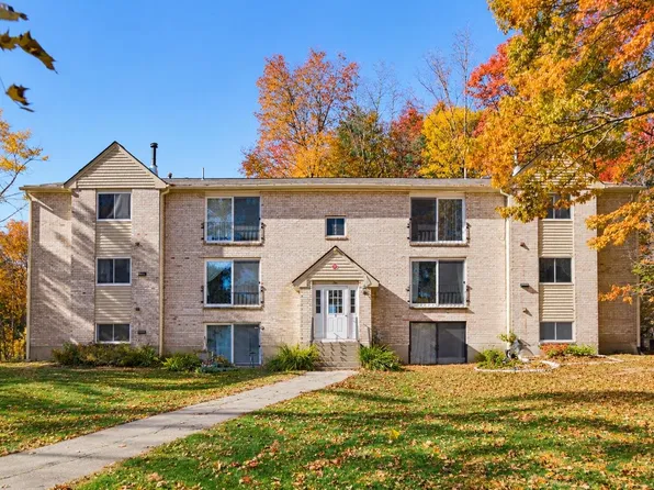 5 Brookside Drive #9, Exeter, NH 03833
