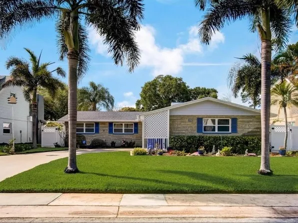 12352 83rd Ave, Seminole, FL 33772